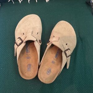 Birkenstock clogs size 6.5 wide.